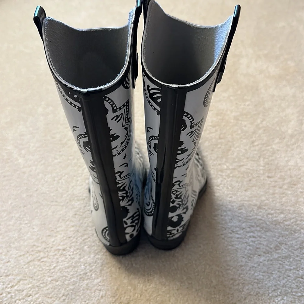 Fun Journee Collection rubber rodeo western cowgirl boots Size 7
